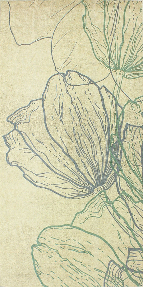 Alfombra 'Peace' sobre un fondo blanco, destacando su diseño de flores en tonos verdes y beige. Aporta serenidad y elegancia a cualquier habitación, y es lavable en lavadora para un mantenimiento fácil.