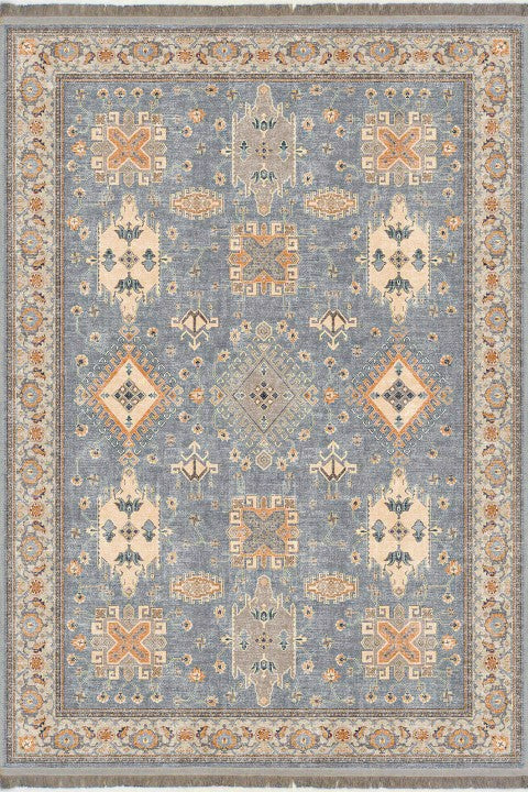 Alfombra 'Eclipse' sobre fondo blanco, destacando su diseño ornamental e intrincado que captura la atención y añade un toque mágico a cualquier habitación. Perfecta para embellecer el salón, dormitorio o cualquier rincón que necesite un poco de encanto. Lavable en lavadora, base antideslizante, sin pelusas e hipoalergénica.